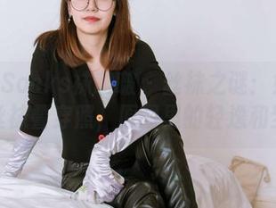 BoBoSocks袜啵啵 - 丝袜之谜：奶油的两双丝袜叠穿照，原图里的轻逸和梦幻。