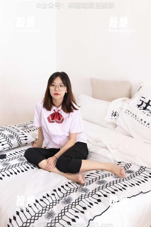 BoBoSocks袜啵啵 - 甜甜圈的马丁靴幻想：合集中的那些‘鞋’事，你发现了吗？