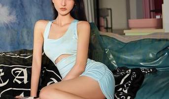 Feilin嗲囡囡 - 静静欣赏：爱丽儿的蕾丝美图更新，随时随地心痒痒！
