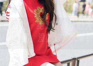 MiStar魅妍社 - 绝对要分享的大白兔emma制服作品，没办法，太吸引了！