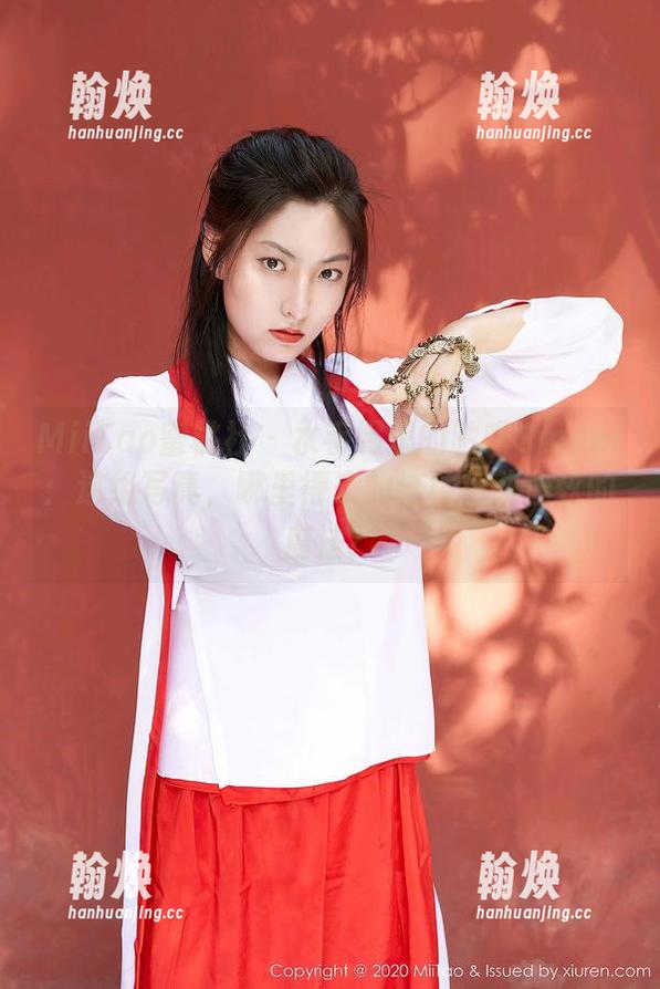 MiiTao蜜桃社 - 水手服里的咕噜Sweet：这组写真，哪里得来的这种撩动心弦的魔法？