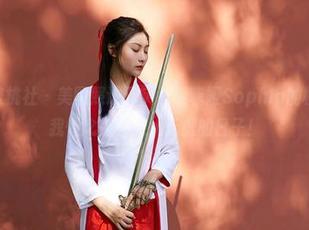 MiiTao蜜桃社 - 美图照进现实，索菲娅Sophia的校服照片让我怀念那些无忧无虑的日子！