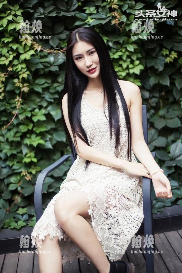 TouTiao头条女神-周熙妍 TouTiao头条女神 - 周熙妍的体操服照:仿佛每个姿势都在诉说‘看我的美图’!