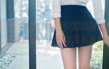 TuiGirl推女郎 - 何何夕的短裙写真集：资源是好，心情也跟着飞扬