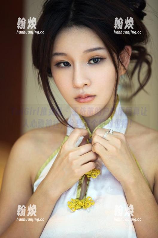 TuiGirl推女郎 - 王依萌的户外原图真让人心驰神往，分享这个绝对值得！