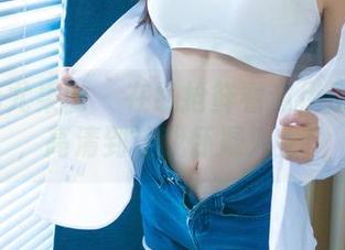 UGirls尤果网 - 在线抢鲜看赵伊彤的白裙，高清到让我怀疑人生！