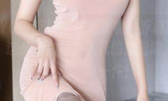 XIAOYU语画界 - 仔细观看顾乔楠的婚纱图片：这是什么仙女下凡的感觉啊，搞得我也想定制一件！