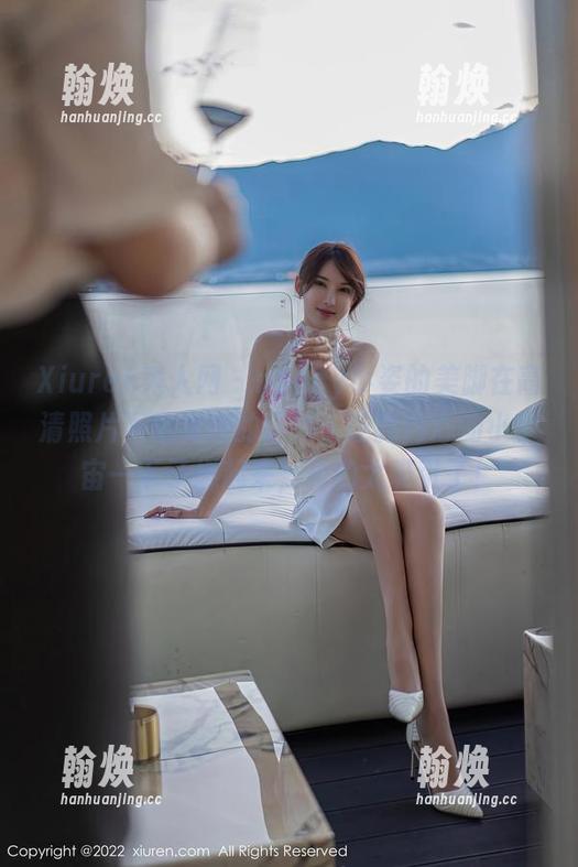 Xiuren秀人网-nancy小姿 Xiuren秀人网 - nancy小姿的美脚在高清照片下显现出的细腻,让我内心的小宇宙一下子燃起来,真的太吸引了!