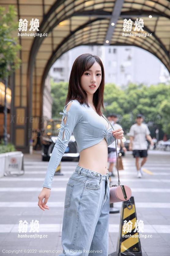Xiuren秀人网 - 图包精选：冷月yuer的豹纹瞬间，仿佛能听到它的呼吸
