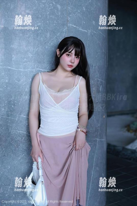 Xiuren秀人网-大橘BBKira Xiuren秀人网 - 网袜惊艳大橘BBKira图集:谁说只能搭配短裙?