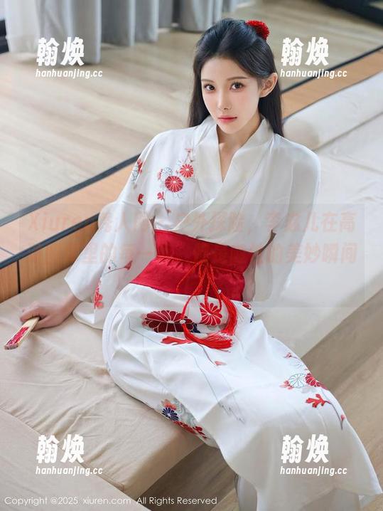 Xiuren秀人网 - 户外探险，李宓儿在高清图库里的每一帧，都是随性的美妙瞬间！