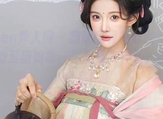Xiuren秀人网 - 猫咪巨臀妹妹的女友图集：她爱猫如命，你问我为什么？因为我也是！