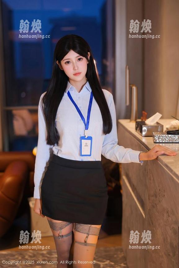 Xiuren秀人网 - 私房小站：田兮白的油亮时刻，保证让你看了想问“这是什么魔法？”