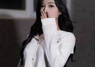 Xiuren秀人网 - 最新写真：御姐白微Sera，挑战你的少女心极限！