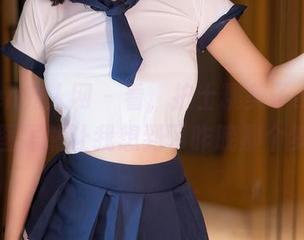 Xiuren秀人网 - 看,护士糯美子mini的美图居然让我想到了昨晚那个梦…