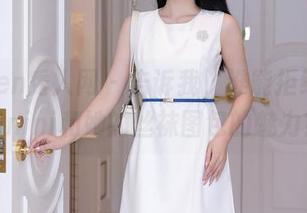 Xiuren秀人网 - 告诉我，谁能拒绝糯美子nini和她的丝袜图包的魅力？