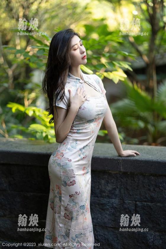 Xiuren秀人网 - 不小心被龙女宝宝的双马尾写真圈粉，原图得一百个赞！