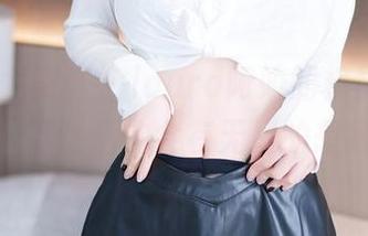 YouMi尤蜜荟 - laura阿姣的棉袜，免费又好看，下载后你会有无尽的想象空间！