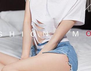 YouMi尤蜜荟 - 李纤纤：轻松的裸色运动私拍，不经意间流露出的那点可爱！