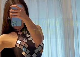 微密圈 - 双人视角下的不爱笑的赛琳：你是否也在寻找那份难得的契合？