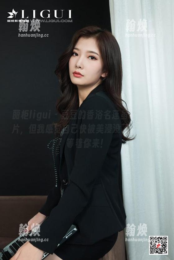 丽柜ligui - 豆豆的香浴名莲虽说是张图片，但我感觉自己快被美浸没了，更新中等着你来！