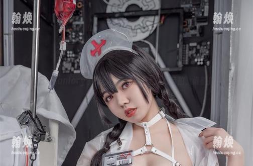 啊日日_Ganlory的美图，未来白护士操刀自拍，谁能抵挡！