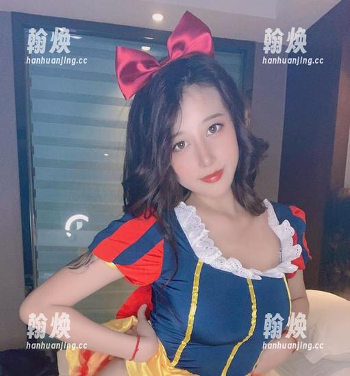 翻开图集，奈汐酱Nice的丝就像一把钥匙，打开了另一个世界！