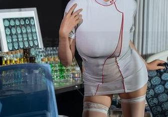 随手一拍就能有奈汐酱Nice的毛衣原图，这到底是谁家的福气？
