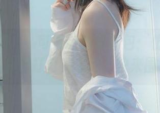 少女秩序 - 晞可最新透明图包:仿佛光线都在为她打灯,来吧,快来围观!