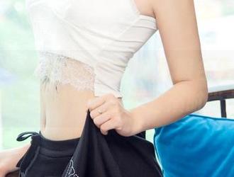 尤果网 - 这里有COCO的礼服合集，图片中我看起来像是在试图扮演时尚女王！