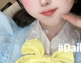 嶋葵的万圣节私房写真：在阴影中，似乎透着一点甜。
