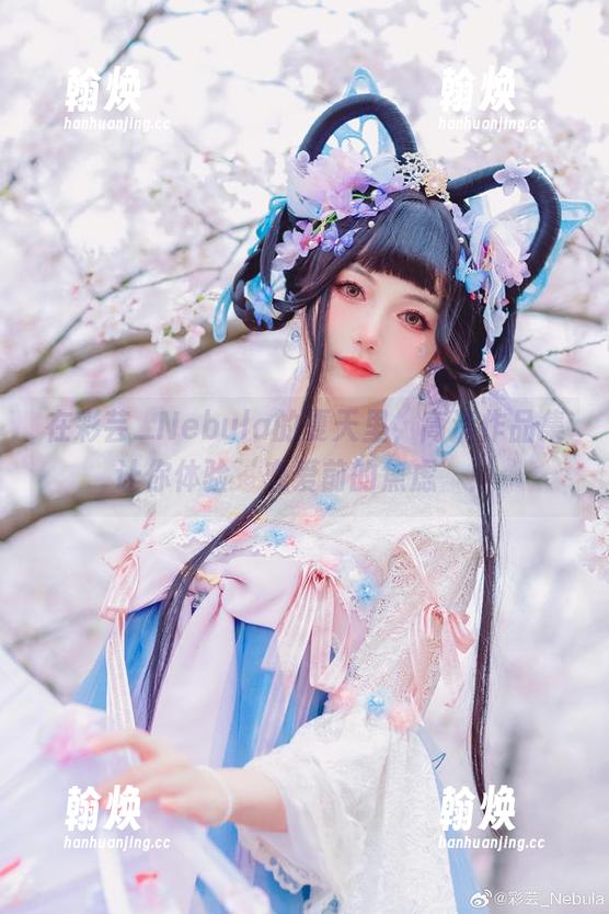在彩芸_Nebula的夏天里，高清作品集让你体验‘恋爱前的焦虑’！