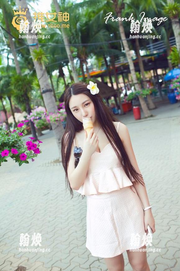 推女神 - 哇，谭晓彤的美脚最新更新，单是看美图就已经入迷，脑海里浮现无数遐想。