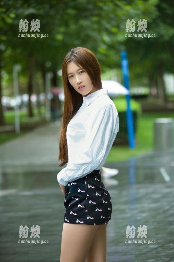 推女郎-娜露 推女郎 - 娜露的浴缸探险:私拍合集带你体验‘泡泡’的诱惑!
