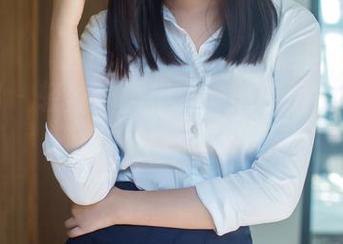 推女郎 - 轻盈的脚步——梁棋棋的裸足写真作品来了！