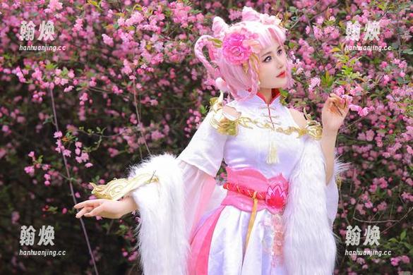 想变成桃暖酱？来看看她的美图资源，这波比基尼绝绝子！