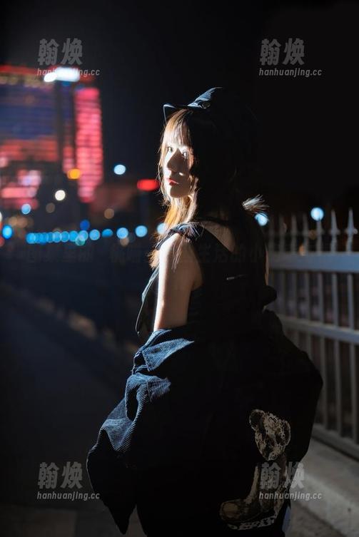 图集里的桜桃喵：校园生活的小确幸与福利