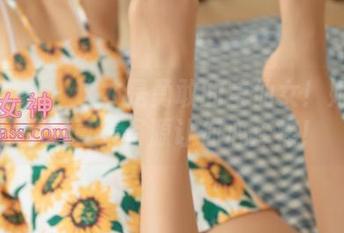 梦丝女神 - 这才是勇敢的莹仙女！她的裸足写真集资源让你心痒痒！