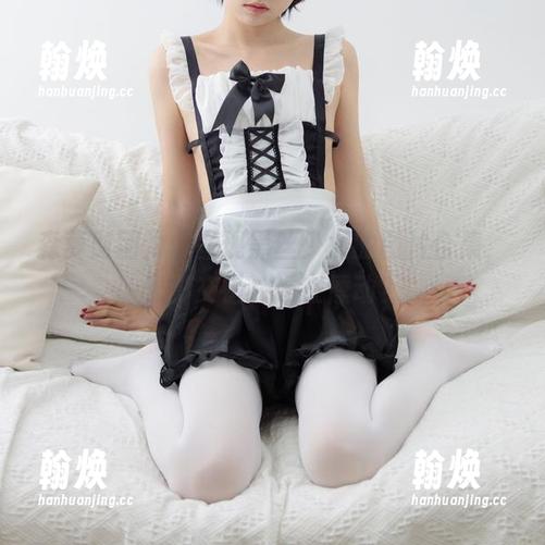森萝财团为你呈现黑丝少女的图片合集，光影交错，谁在悸动？