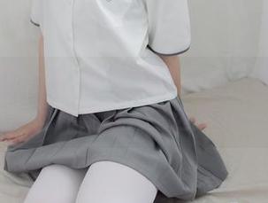 森萝财团全套，白丝嫩嫩厨娘，让我一瞬间怀疑起人生选择…