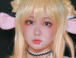 椒妮佐仁的内衣写真：套图里的小幽默，给你一把劲！