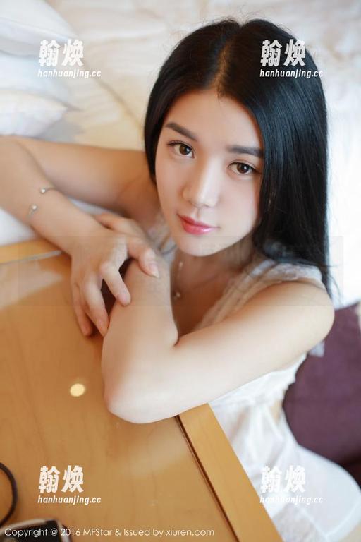 模范学院 - 原图更新！草莓兔兔的套装，让我产生了无限联想…