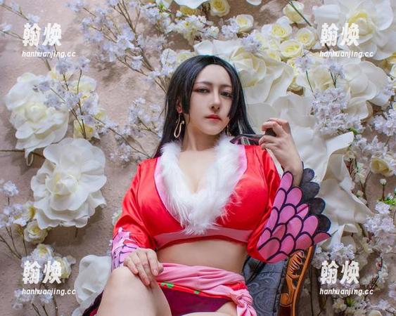 樱晚gigi的幽默写真分享：与时光恋爱，感觉自己在跟时间一起做运动！