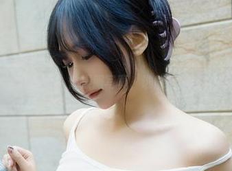网盘中的浅安安：体操服写真，谁能拒绝这样的诱惑？