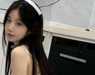 微密圈 - 谁说火龙果羊的美腿只能在套图中？这组写真让人想多看几遍！