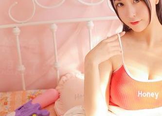 白色连体衣合集，猫九酱的这身造型让我想起了失落已久的少女心！