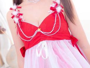 线上写真大揭秘!神楽坂真冬把美脚玩得飞起