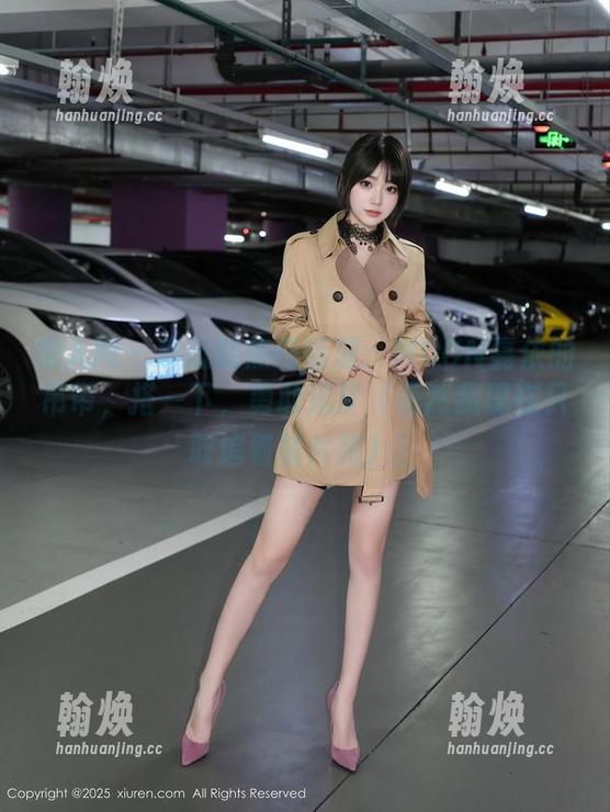 秀人网-MOON嘉依 秀人网 - 最近的热门话题:MOON嘉依的吊带,搭一下,勇敢追梦(虽然我现在只敢追着薯片跑)!