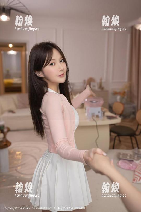 秀人网 - 全套红裙写真，悠悠YOYO的魅力简直无法抗拒，快来下载！