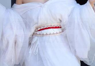 秀人网 - 爱丽莎Lisa:当空姐遇上写真,原图美得让人窒息!